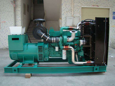 邹平1100kw康明斯柴油发电机组图片 邹平1100kw康明斯柴油发电机组图片